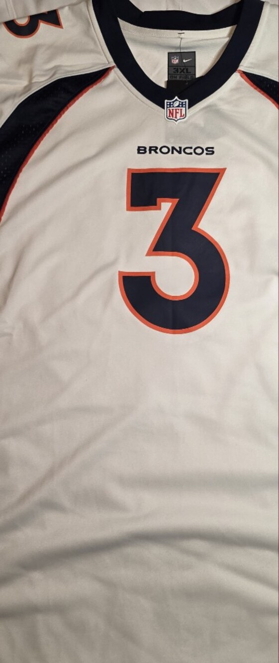 Russell Wilson #3 Denver Broncos Nike NFL Jersey. NWTs Size 3XL